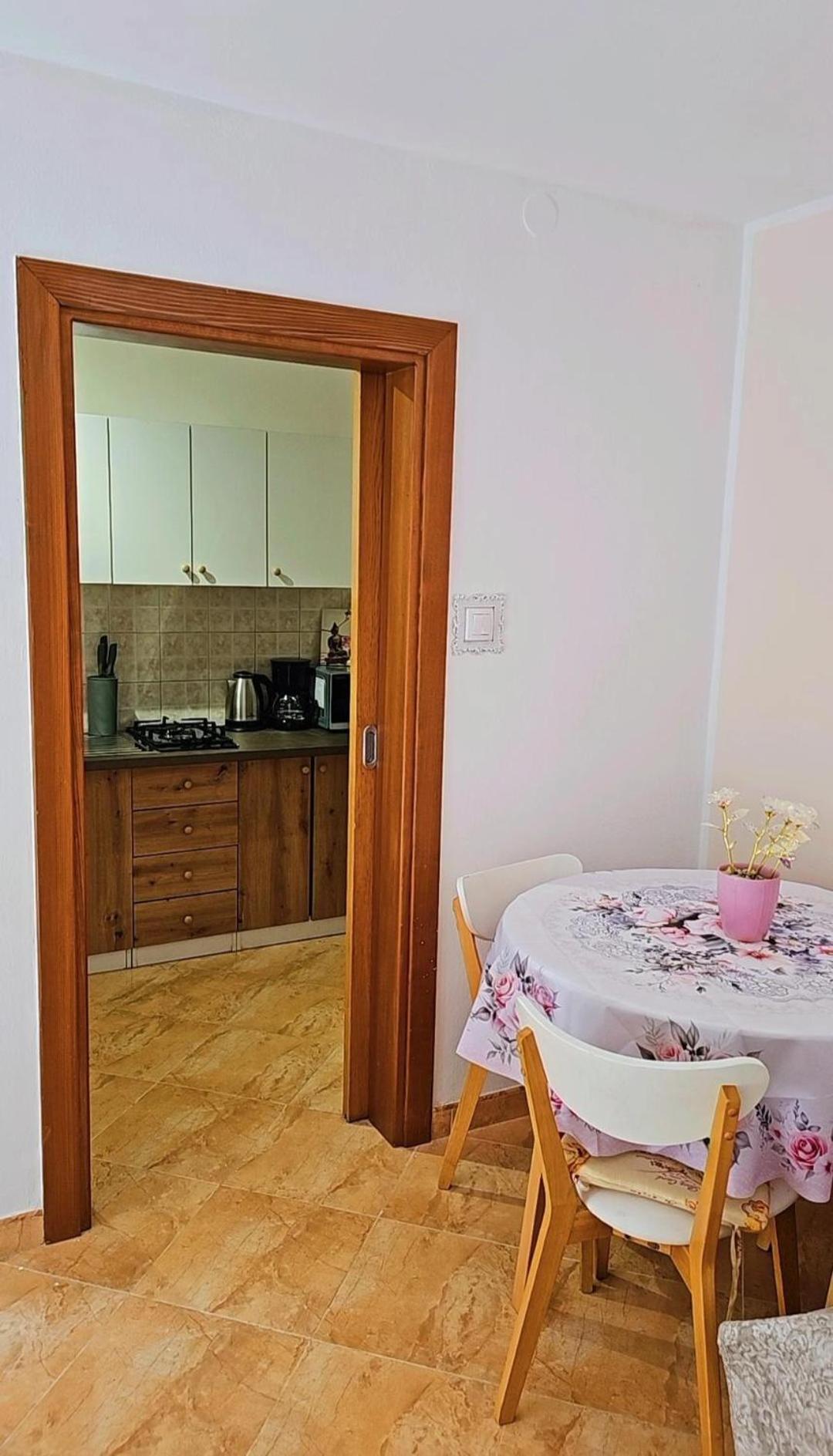 Apartment Miska & Studio Roki Dračevac Esterno foto